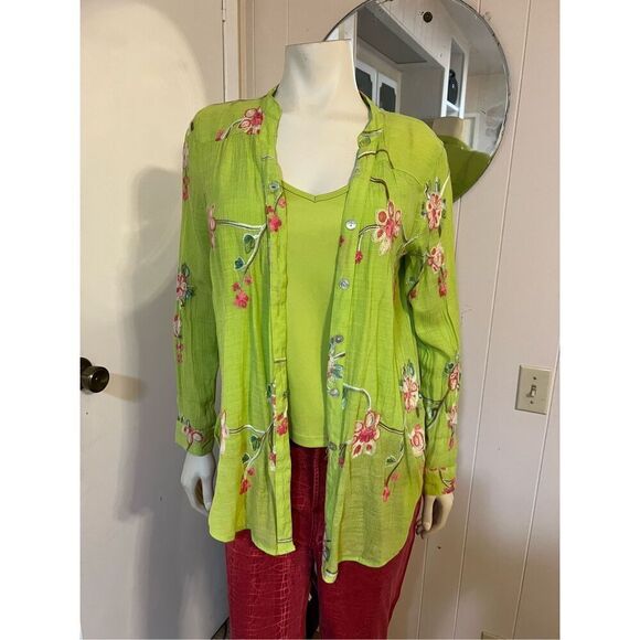 fig and flower Tops - Fig and Flower Anthropologie Lime Green Embroidered Blouse W/ Matching Cami Size